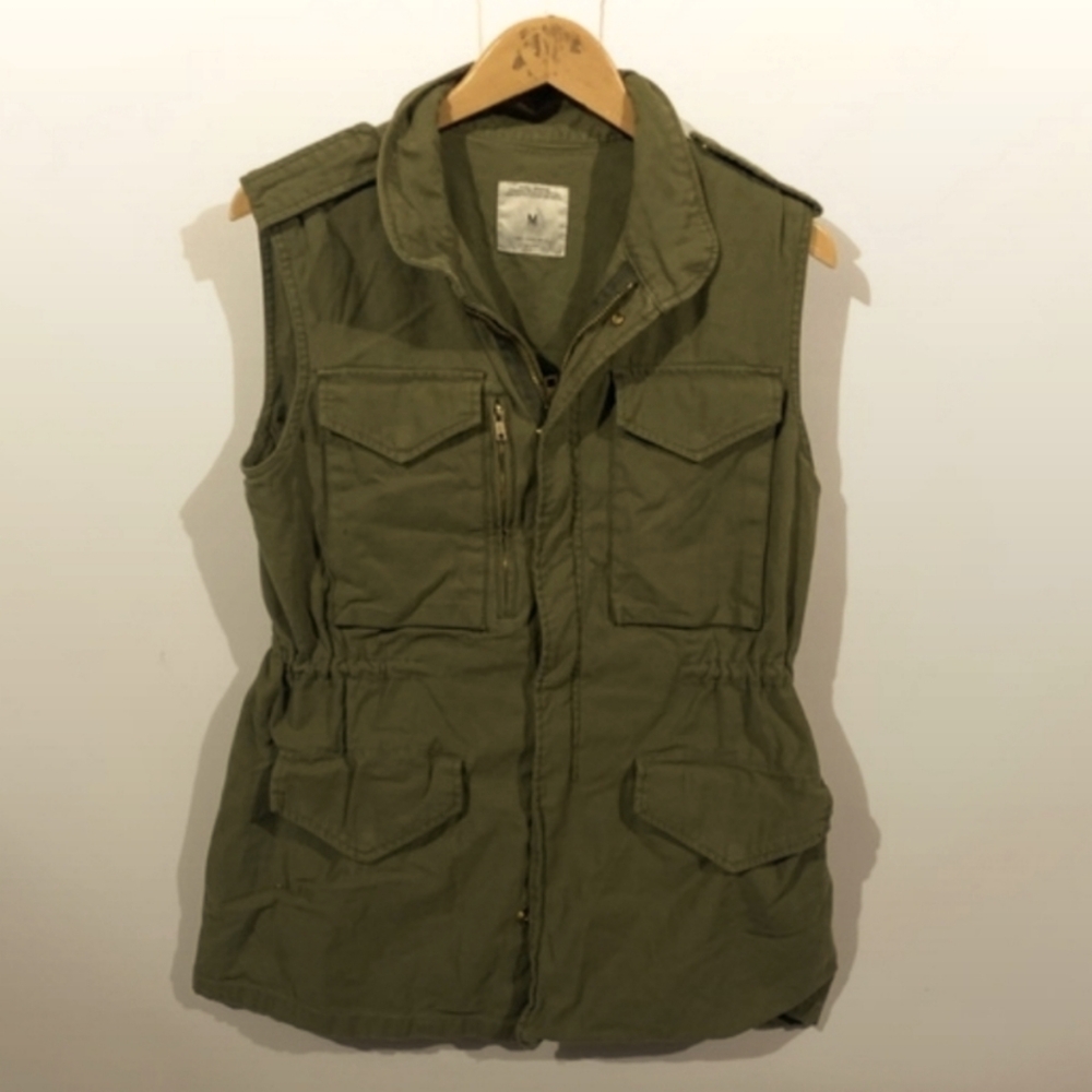 Zara woman cargo vest jacket